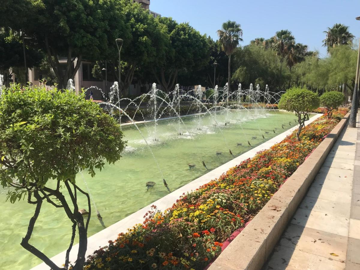Apartamento Con Parking Gratis En El Centro, 2 Dormitorios Almeria Exterior foto